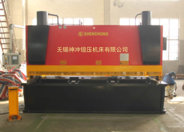 QC11K-20×3200數(shù)控剪板機(jī).jpg