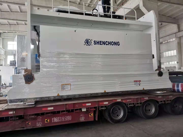 400Tx6米數(shù)控折彎機(jī)