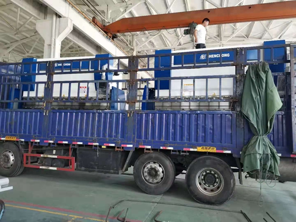 100噸3米2數(shù)控折彎機
